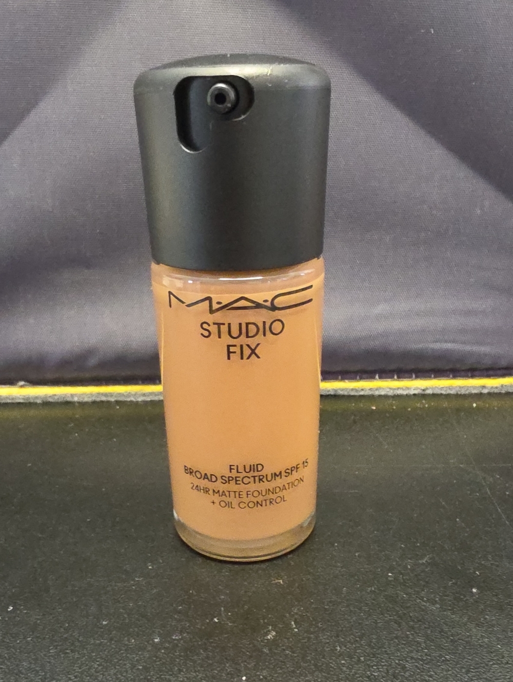 MAC Cosmetics Studio Fix Fluid Foundation - NC45.5
